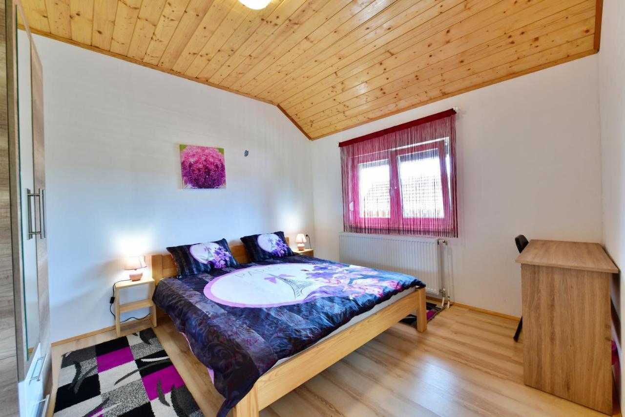 Apartments Laura ราโควิซา ภายนอก รูปภาพ