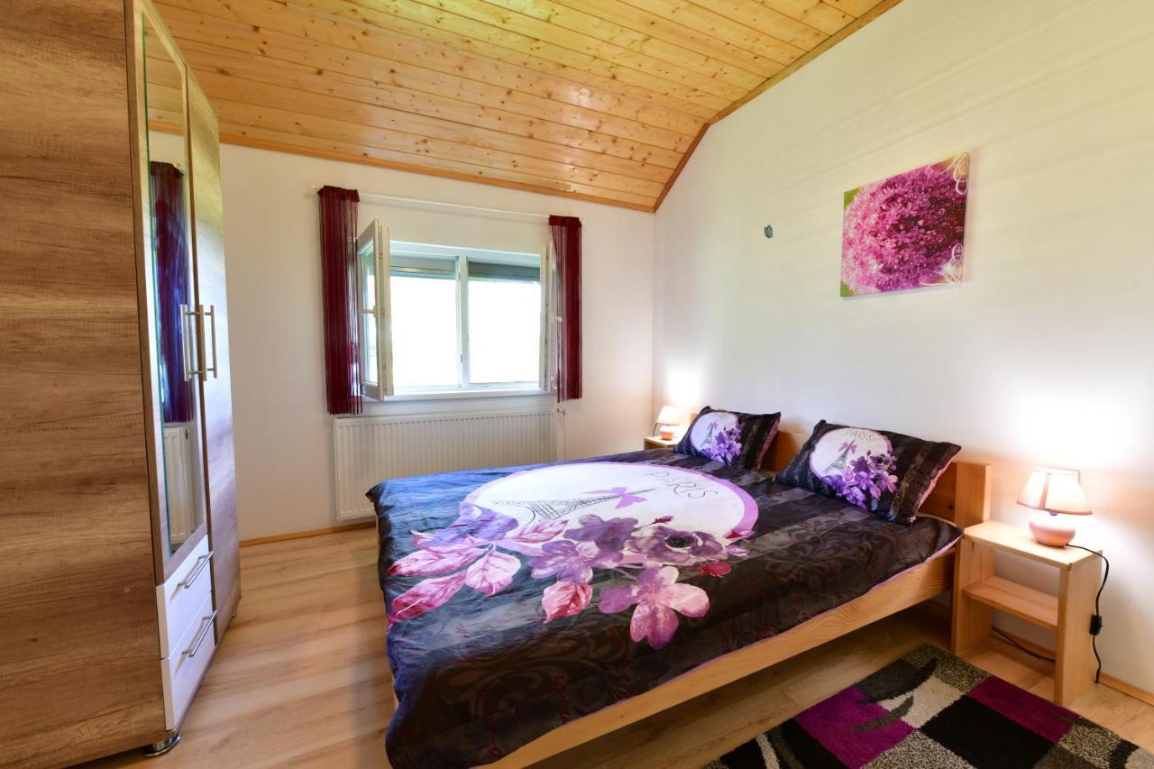 Apartments Laura ราโควิซา ภายนอก รูปภาพ