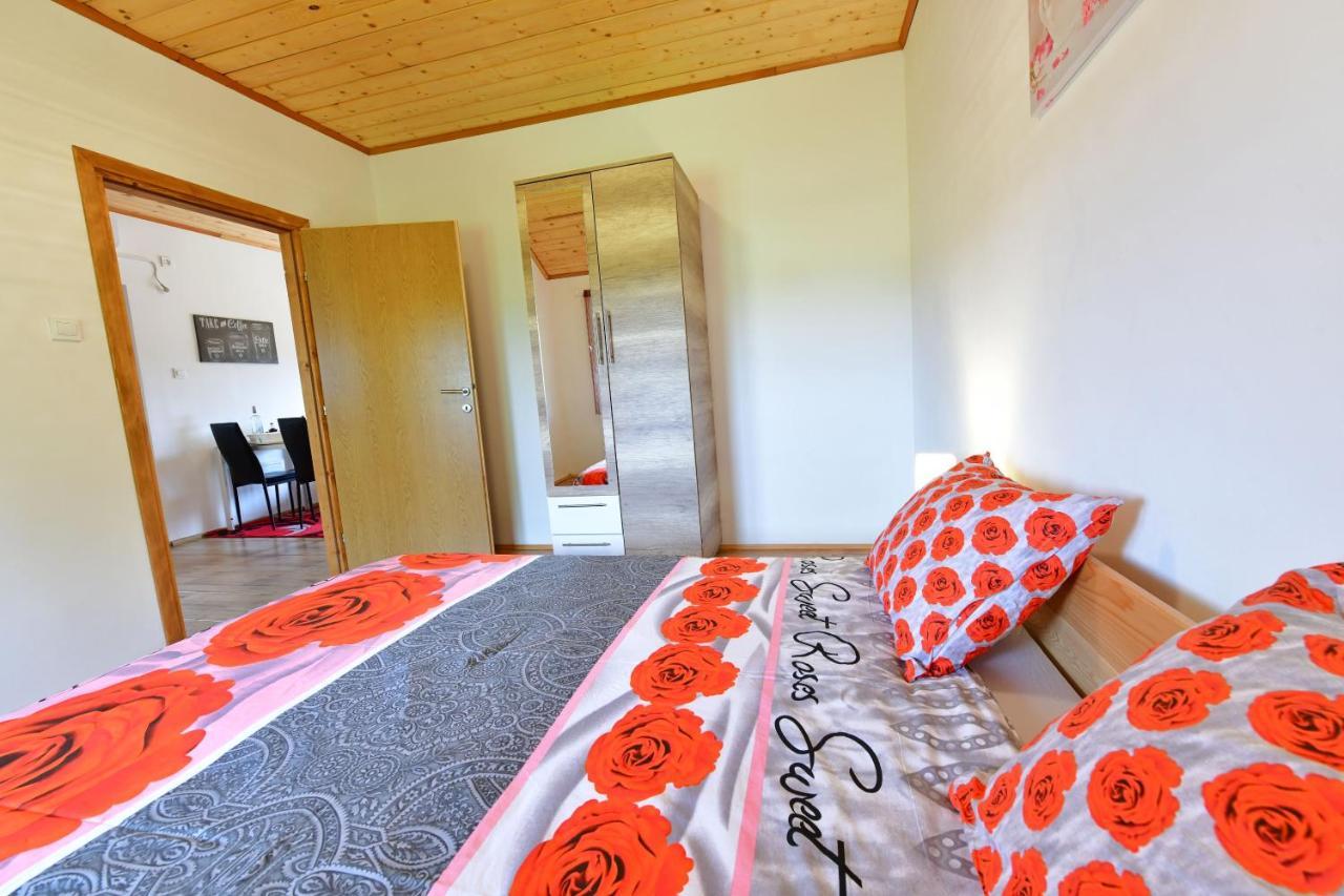 Apartments Laura ราโควิซา ภายนอก รูปภาพ
