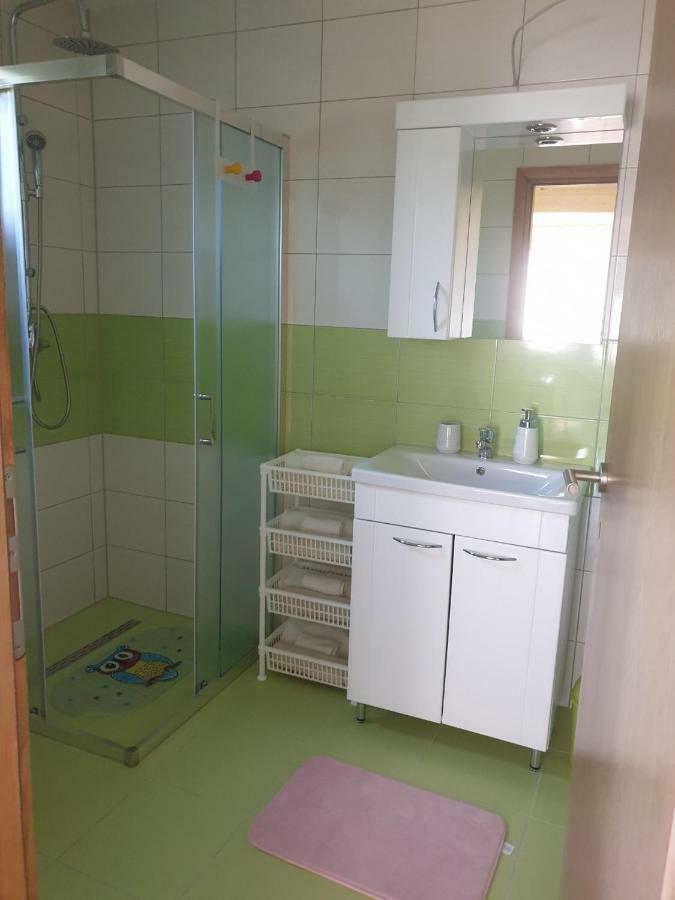 Apartments Laura ราโควิซา ภายนอก รูปภาพ